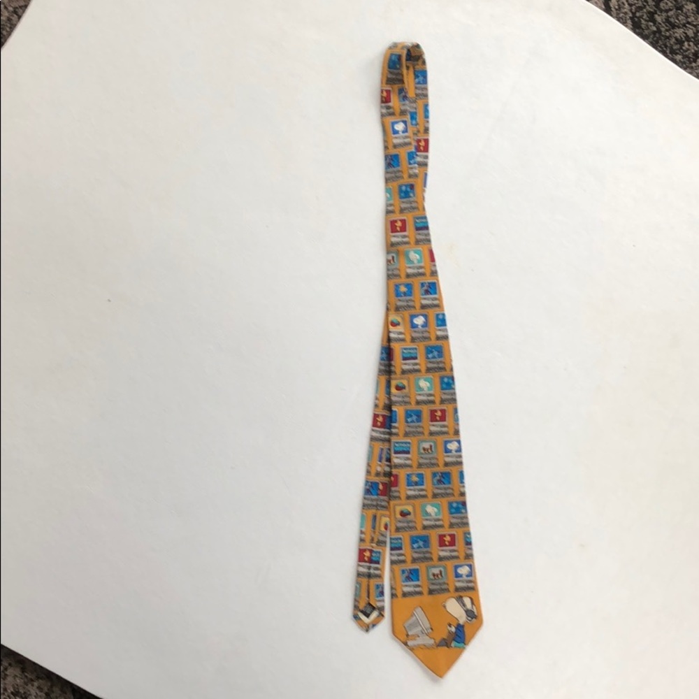 Peanut’s 💯% Silk Tie